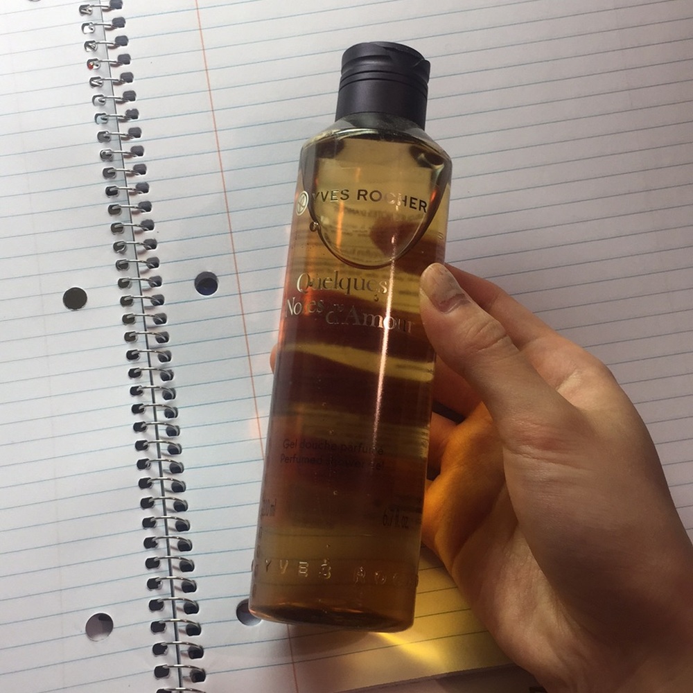 YVES ROCHER perfumed shower gel